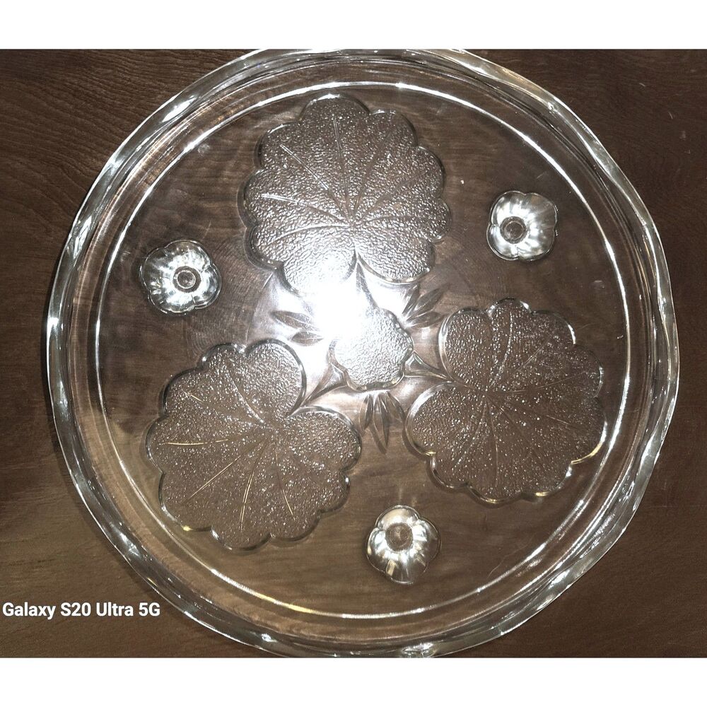 Vintage Clear Glass 3-Leg Cake Plate Stand Walther Embossed Leaf Pattern‎ 1960's